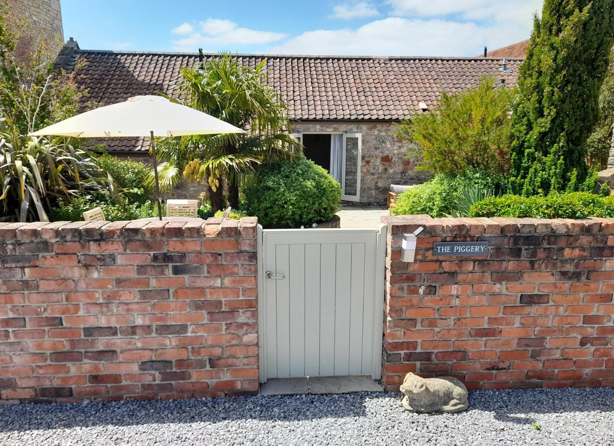Luxury Barn Conversion Wells Extérieur photo
